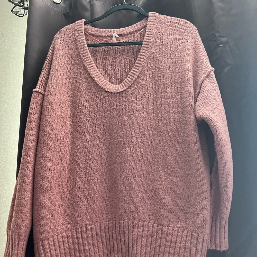 EUC FREE PEOPLE SWEATER